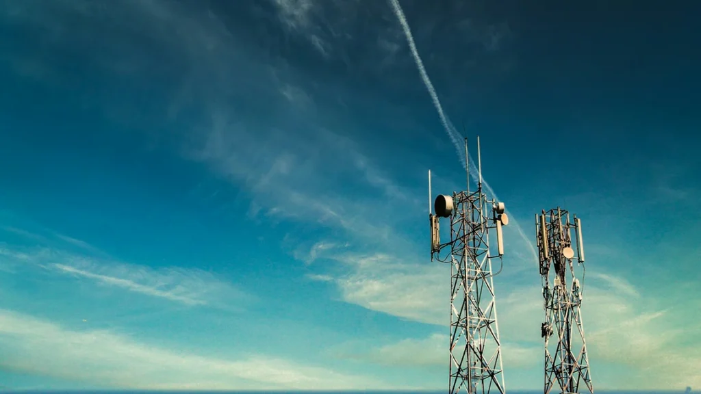 Cell Tower Types Monopole, Lattice, Guyed, and Stealth Towers FTCI